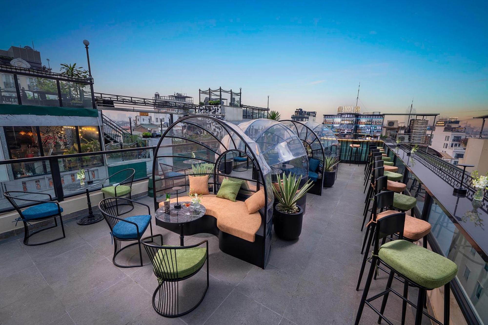 Le Premier Hotel & Rooftop Bar Hanoï Extérieur photo